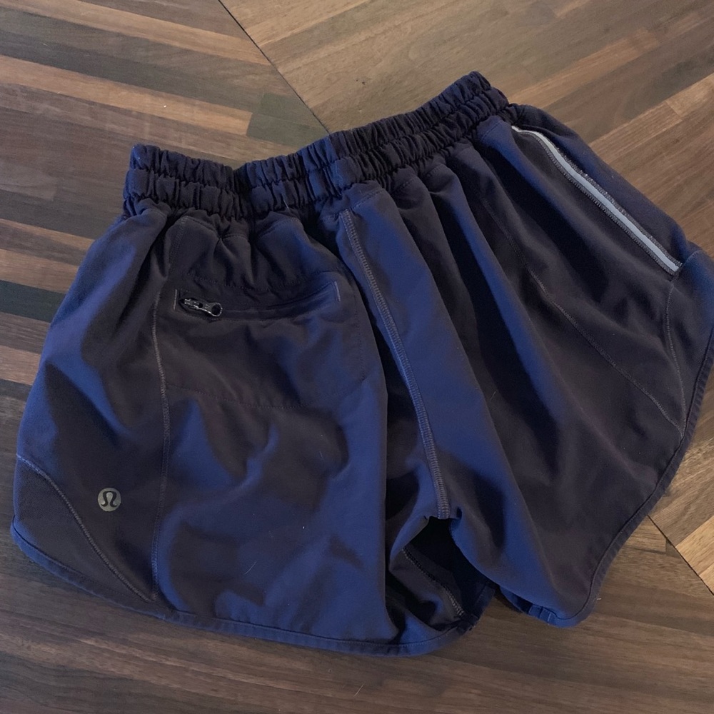 Size 4 Hotty hot short 4"